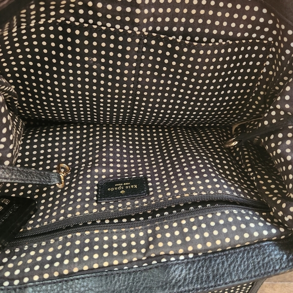 Kate Spade Pebbled Back & White Leather Convertible Bag - Picture 3 of 5